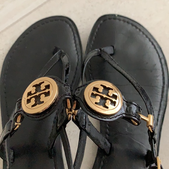 Tory Burch Black Ali Thong Sandal - Picture 3 of 8